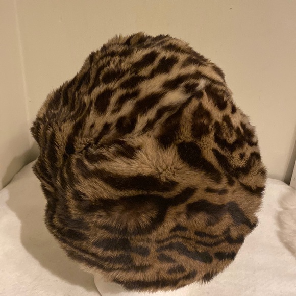 Real Fur Winter beret leopard Hat 🎩 - Picture 5 of 9